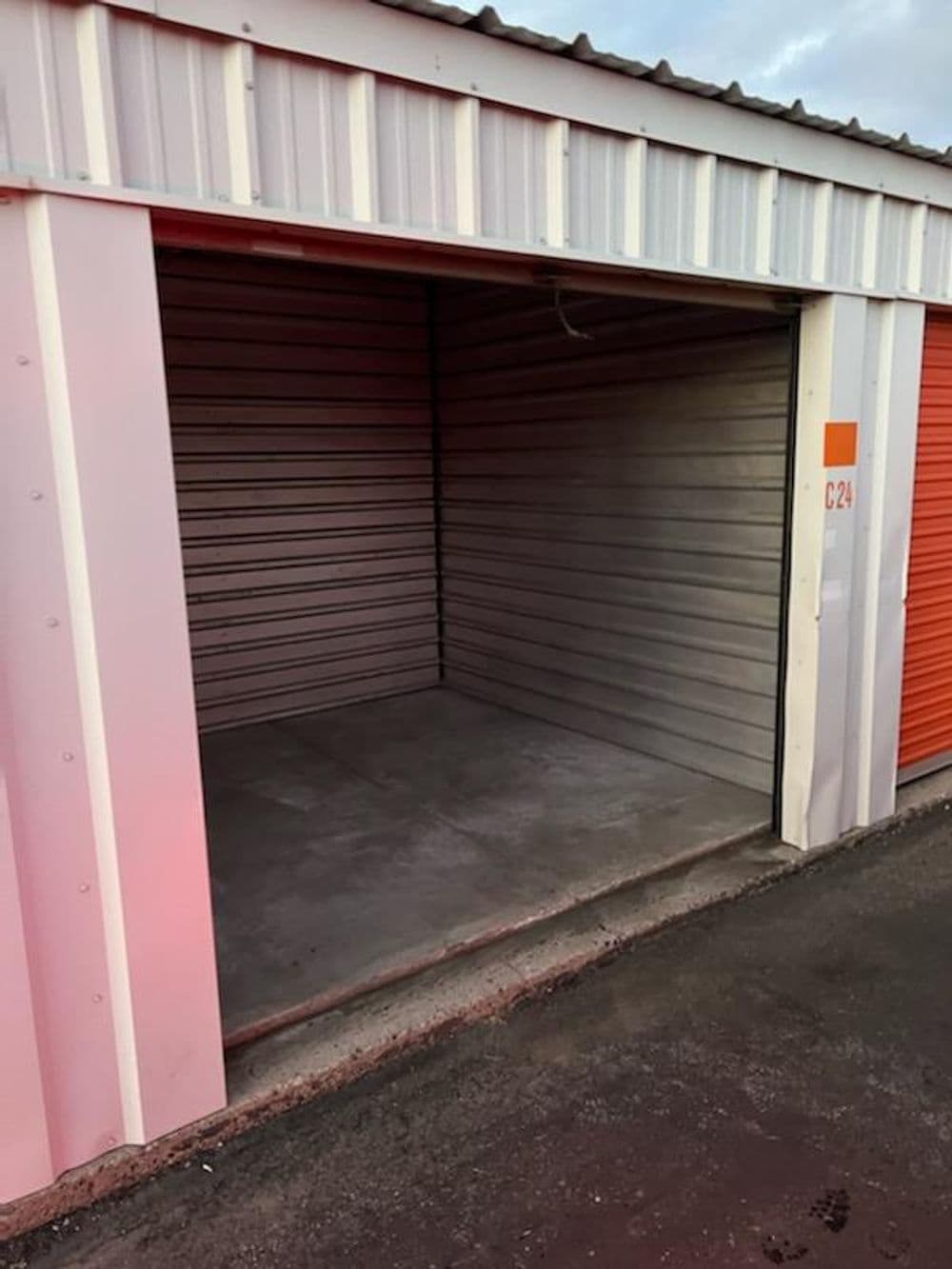 Garage Clean Out image