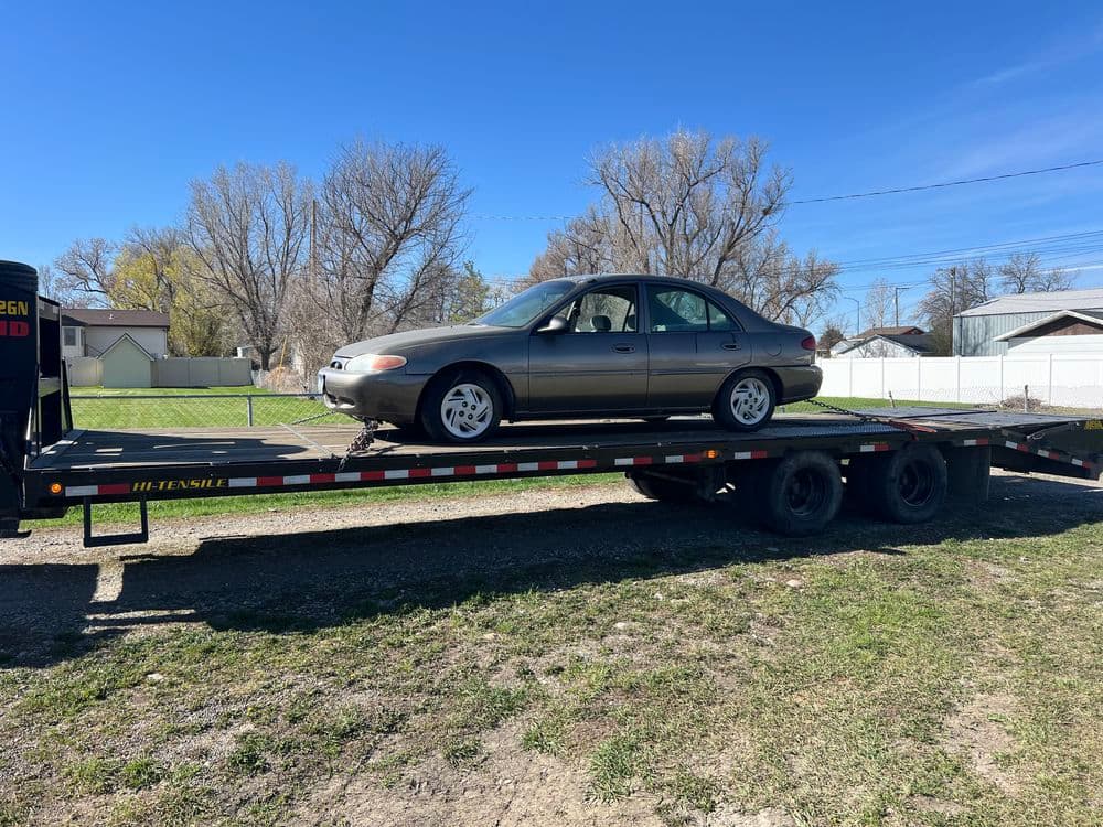 Junk Vehicle Removal image